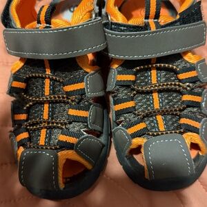 boys brown and orange Sandel